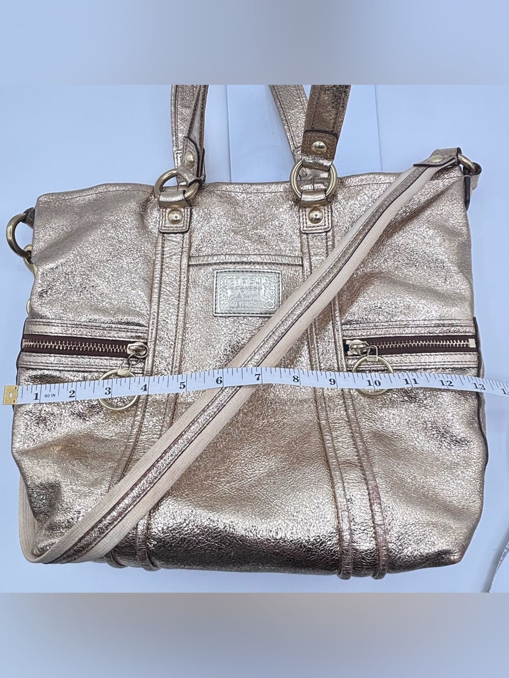 Coach | Poppy Metallic Gold Leather Purse | C0971-13819 - Picture 15 of 16